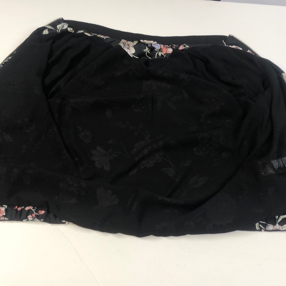 Divided Floral Bomber Jacket - Picture 6 of 8